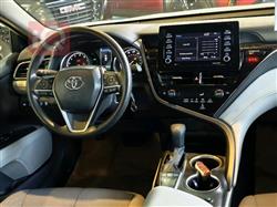 تۆیۆتا کامری